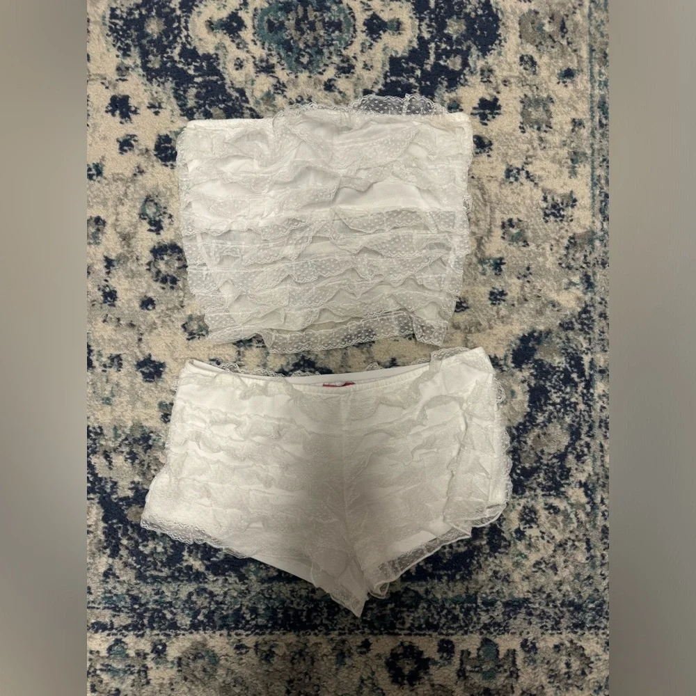 Julianna Ruffle Set - Picture 2 of 3